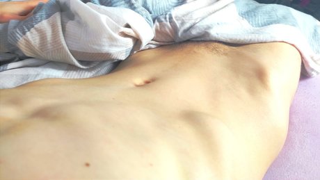Foto di nudo di fuga di OnlyFans di Ember