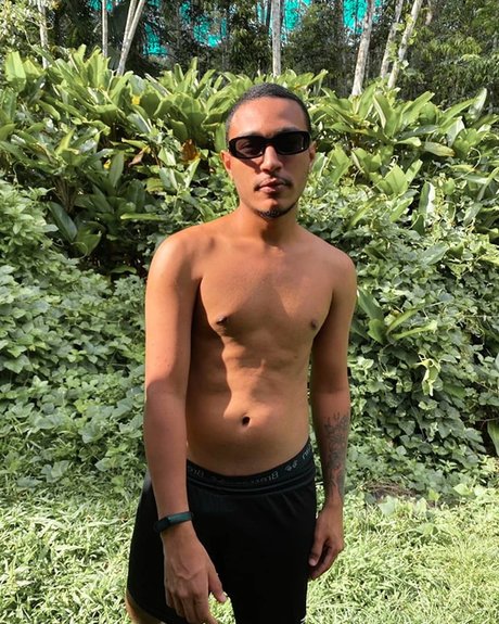 Foto di nudo di fuga di OnlyFans di Gabriel Farias 