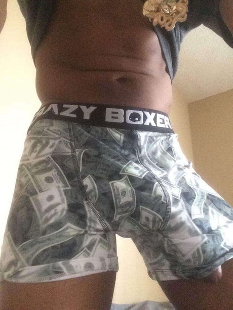Foto di nudo di fuga di OnlyFans di Factious
