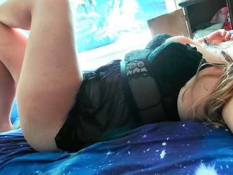 Foto di nudo di fuga di OnlyFans di Molly Mania