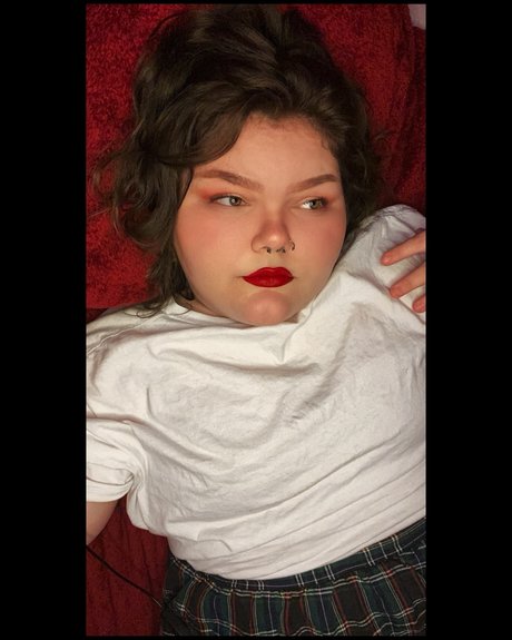Foto di nudo di fuga di OnlyFans di Dora