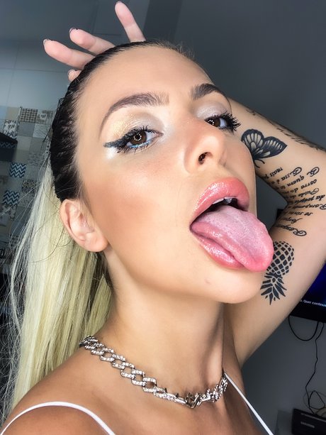 Foto di nudo di fuga di OnlyFans di Gabs Fernandes