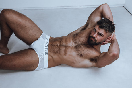 Foto di nudo di fuga di OnlyFans di Masterbaytes