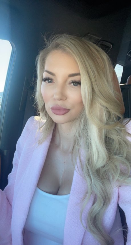 Foto di nudo di fuga di OnlyFans di Kira