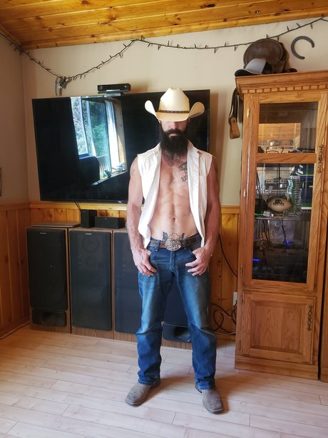 Foto di nudo di fuga di OnlyFans di Master Xensor