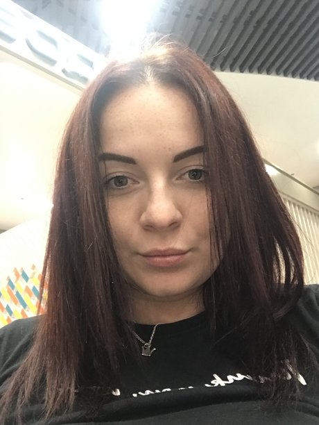 Foto di nudo di fuga di OnlyFans di Irinacherni