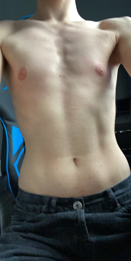 Foto di nudo di fuga di OnlyFans di Brad Psico