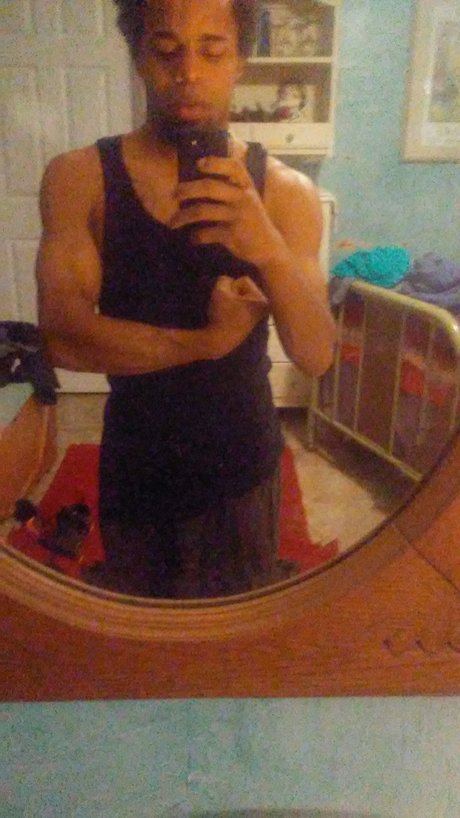 Foto di nudo di fuga di OnlyFans di Lucky Dash