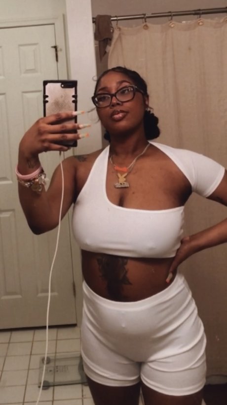 Foto di nudo di fuga di OnlyFans di Princess B