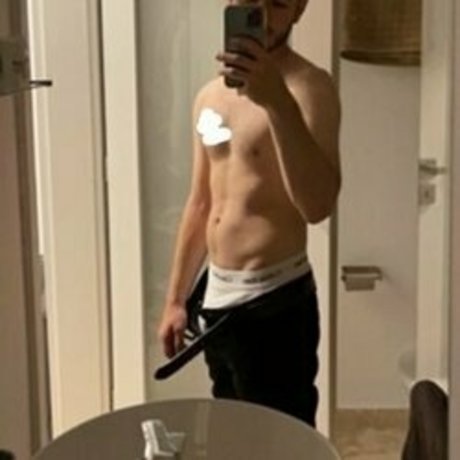 Foto di nudo di fuga di OnlyFans di Gercutdr