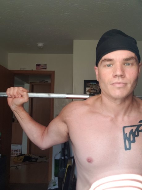 Foto di nudo di fuga di OnlyFans di Mike