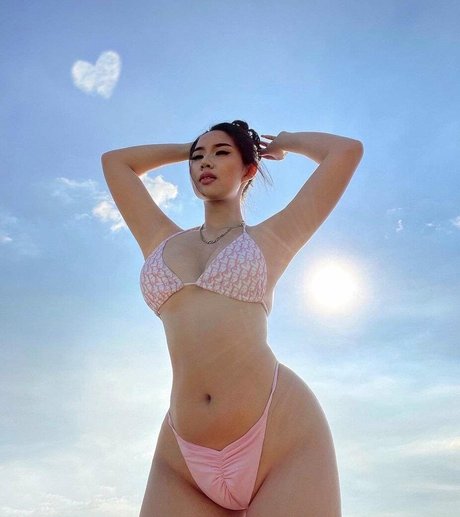 Rachelle Ruth
