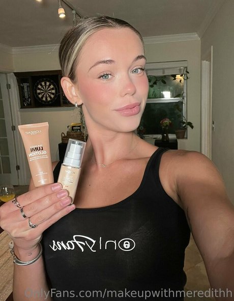 Foto di nudo di fuga di OnlyFans di Makeupwithmeredithh