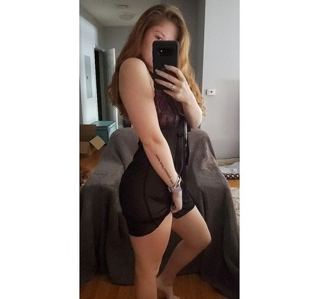 Foto di nudo di fuga di OnlyFans di Nialeebb Nialeebby