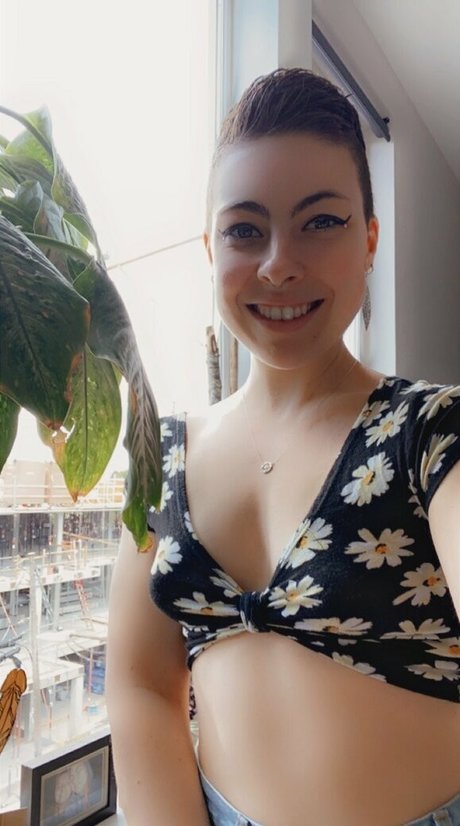 Foto di nudo di fuga di OnlyFans di Opallillyonyx