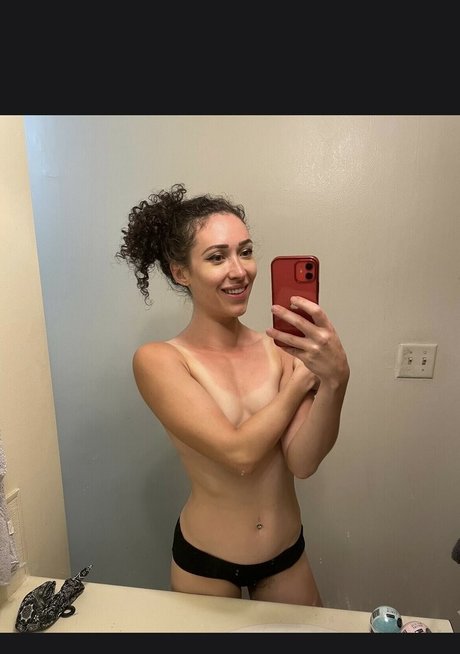 Foto di nudo di fuga di OnlyFans di Jess Brohard