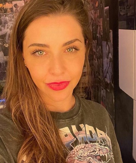 Erika Sanz