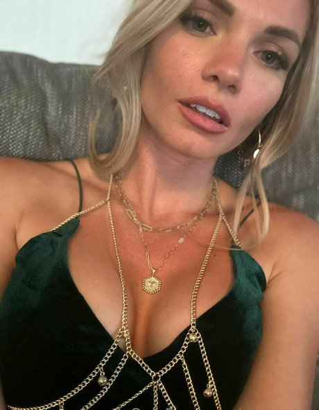 Foto di nudo di fuga di OnlyFans di Ezrapaige