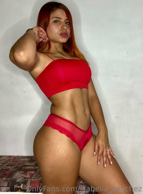Foto di nudo di fuga di OnlyFans di Isabellasanchez