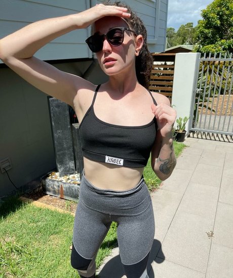Foto di nudo di fuga di OnlyFans di Skye Sharp