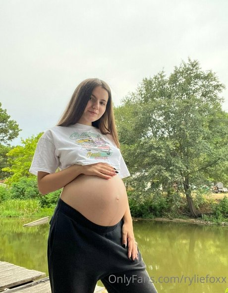Ryliefoxx