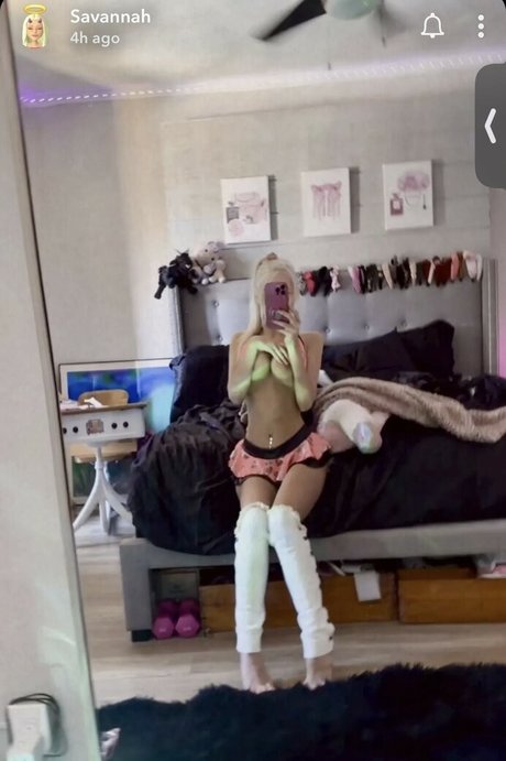 Foto di nudo di fuga di OnlyFans di Savannah Faith