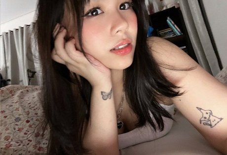 Foto di nudo di fuga di OnlyFans di Sadparu