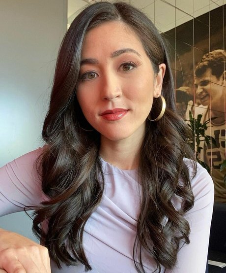 Foto di nudo di fuga di OnlyFans di Mina Kimes