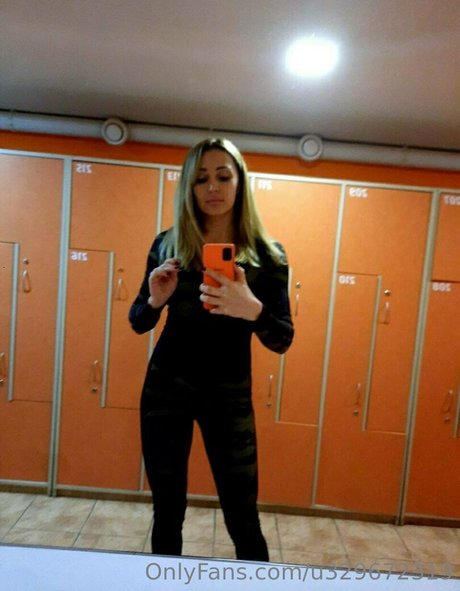Foto di nudo di fuga di OnlyFans di Countryblond