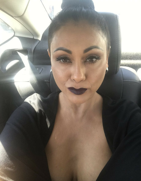 Foto di nudo di fuga di OnlyFans di Priya Anjali Rai