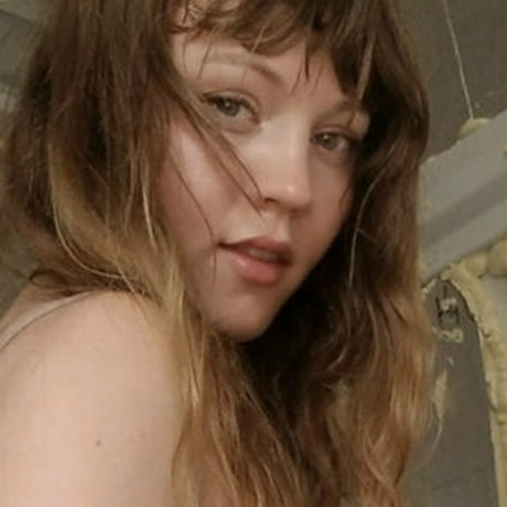 Foto di nudo di fuga di OnlyFans di Foxynaturegurl