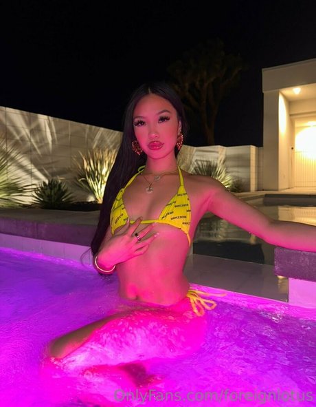 Foto di nudo di fuga di OnlyFans di Foreignlotus