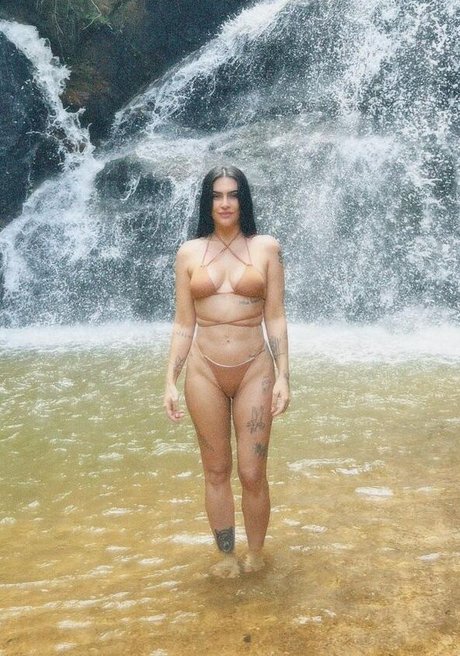 Cleo Pires