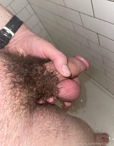Foto di nudo di fuga di OnlyFans di Heyitskalen