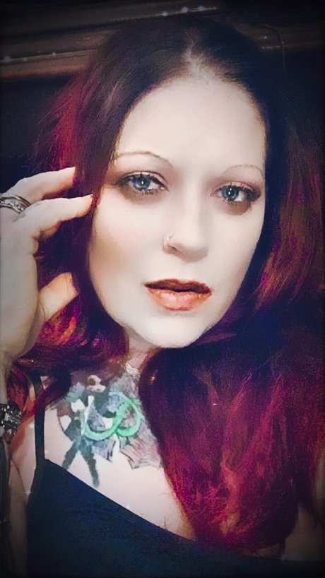 Foto di nudo di fuga di OnlyFans di Mistress Heather