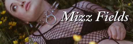 Foto di nudo di fuga di OnlyFans di Mizzfieldsnoppv