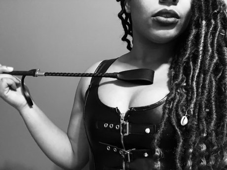 Foto di nudo di fuga di OnlyFans di Mistress Mel