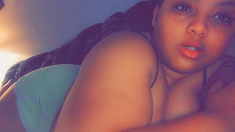 Foto di nudo di fuga di OnlyFans di Luci Morningstar
