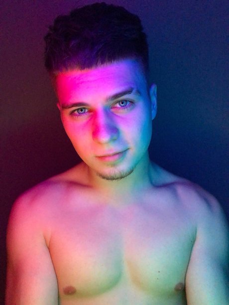 Foto di nudo di fuga di OnlyFans di Mr Noise