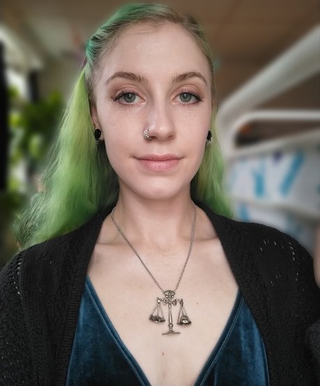 Foto di nudo di fuga di OnlyFans di Kylin