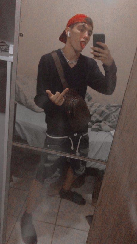Foto di nudo di fuga di OnlyFans di Romeu Moreira