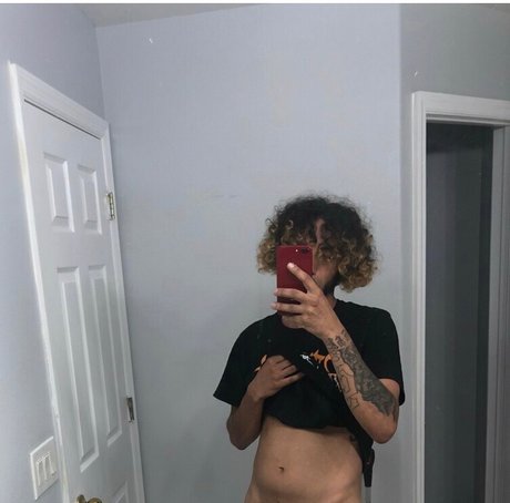 Foto di nudo di fuga di OnlyFans di  