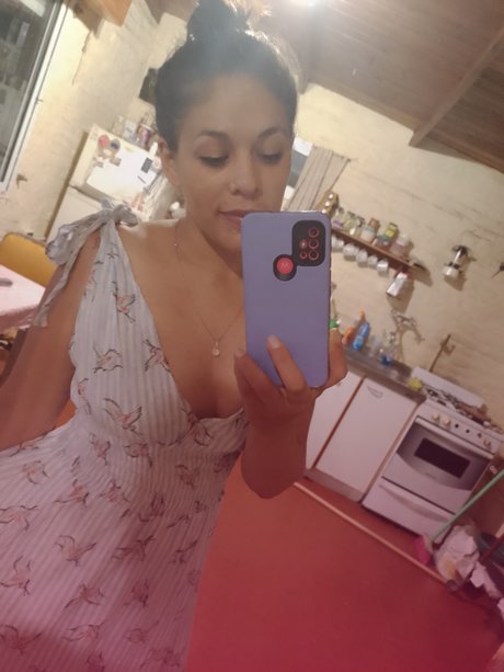 Foto di nudo di fuga di OnlyFans di Joana