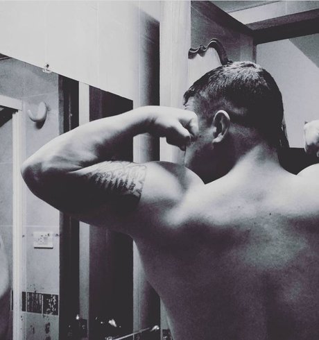 Foto di nudo di fuga di OnlyFans di Leonardo Ochoa Rojas