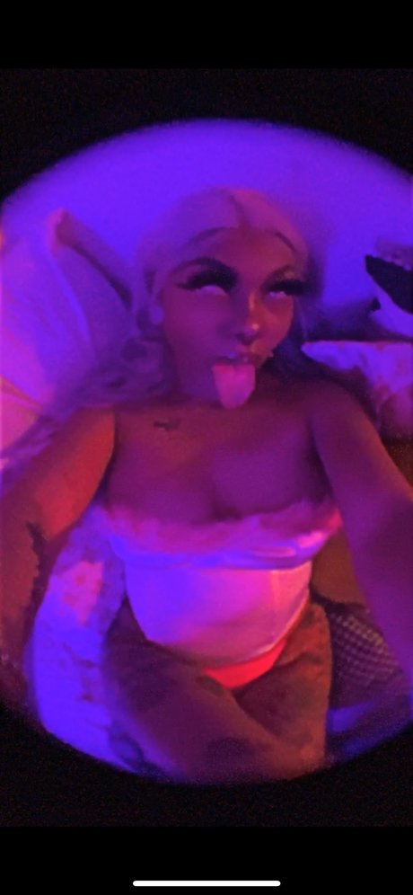 Foto di nudo di fuga di OnlyFans di Shroomies Place