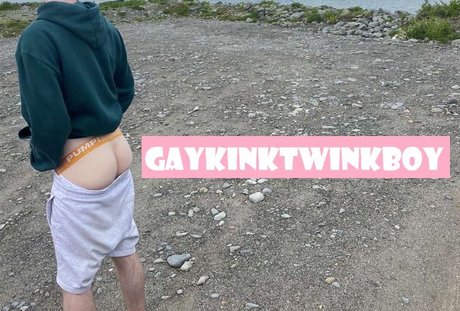 Foto di nudo di fuga di OnlyFans di Kinky Boy 