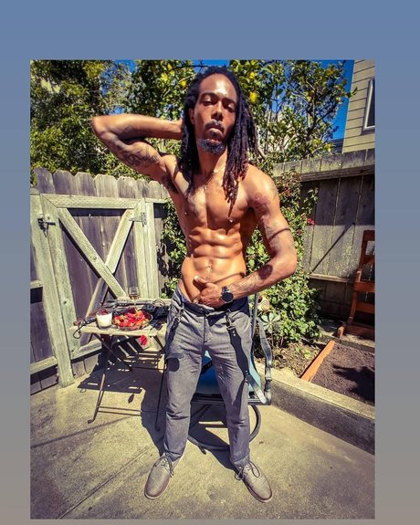 Foto di nudo di fuga di OnlyFans di Knottyrell