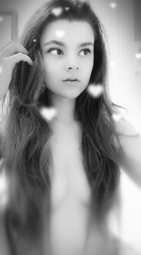 Foto di nudo di fuga di OnlyFans di Stacys Mom