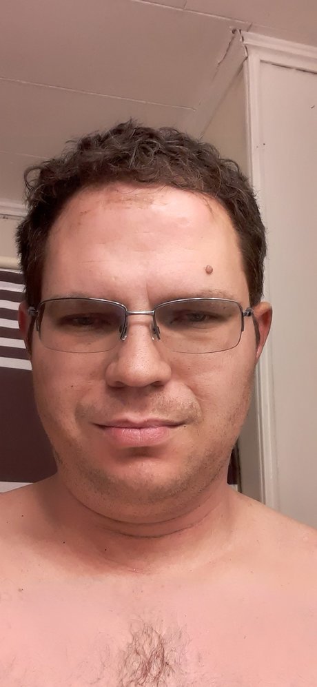 Foto di nudo di fuga di OnlyFans di Paulishere