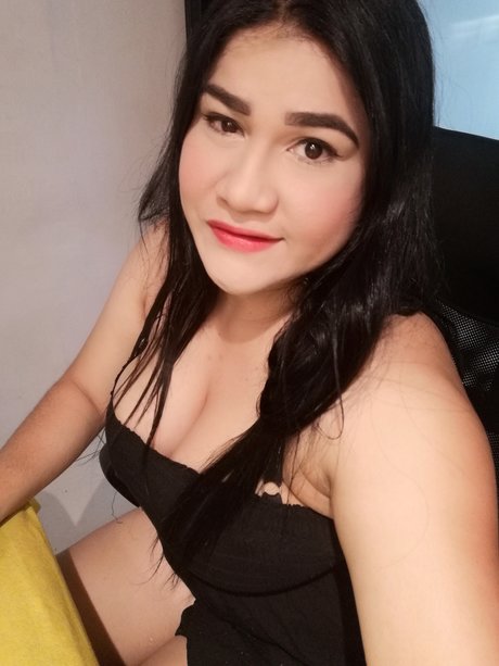 Foto di nudo di fuga di OnlyFans di D Muack